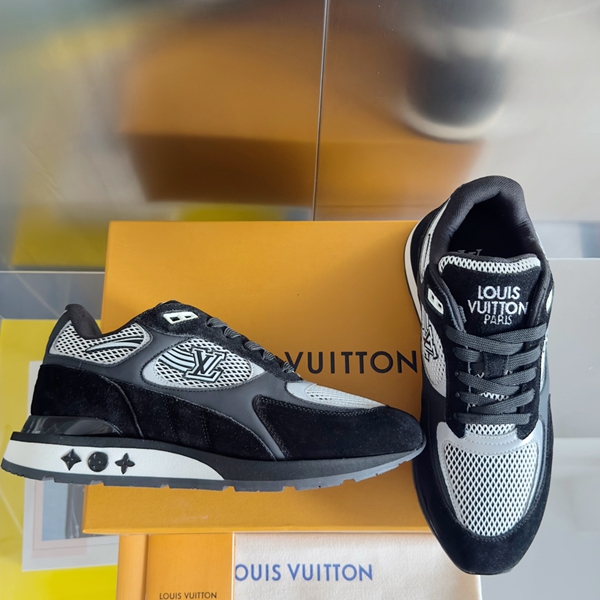 ルイヴィトン靴背面デザイン